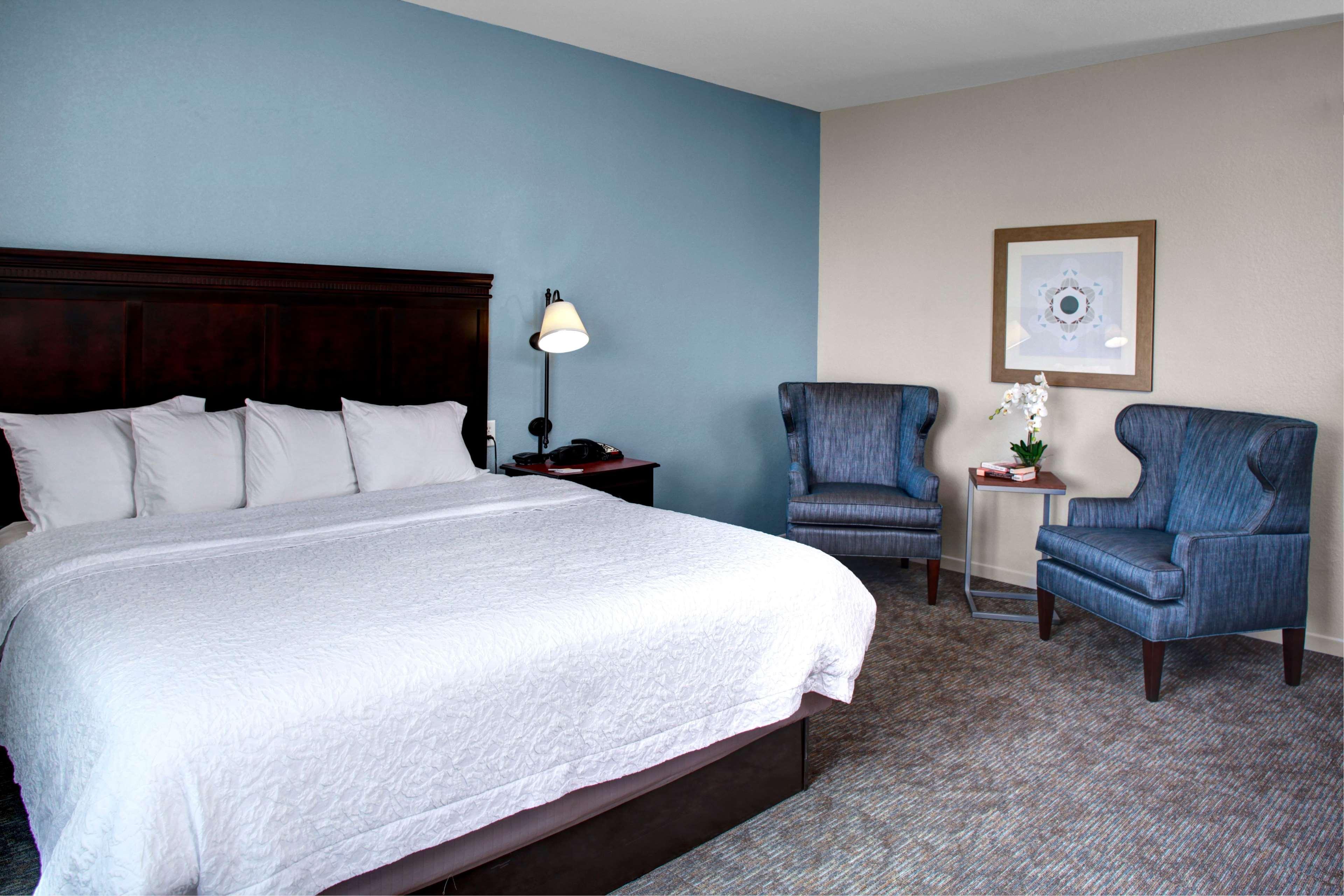 Hampton Inn & Suites Берне Экстерьер фото
