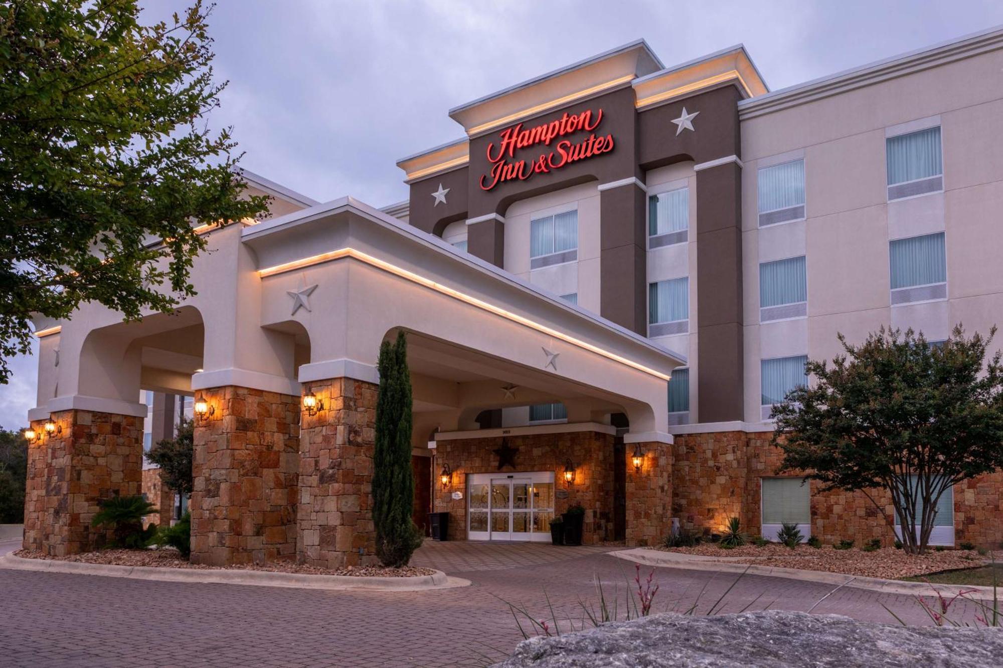 Hampton Inn & Suites Берне Экстерьер фото